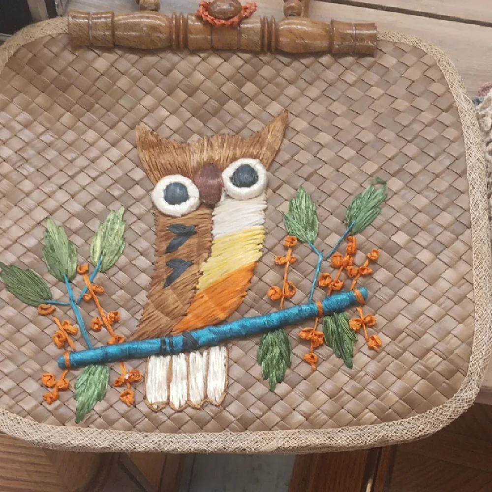 Woven Owl Design Basket - Picture 1 of 4